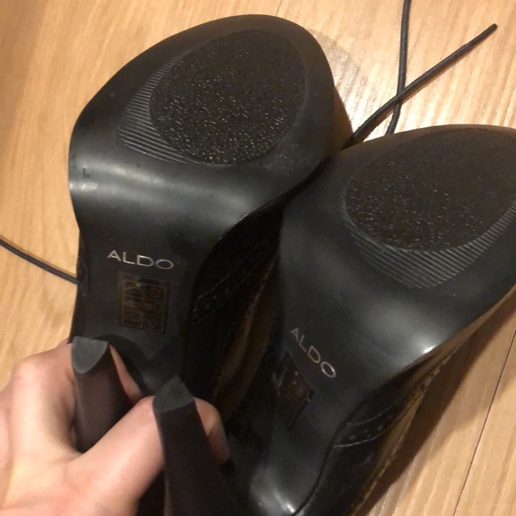 Black leather Oxford heels ALDO, size 7, new, with anti- slip stickers - Picture 6 of 15